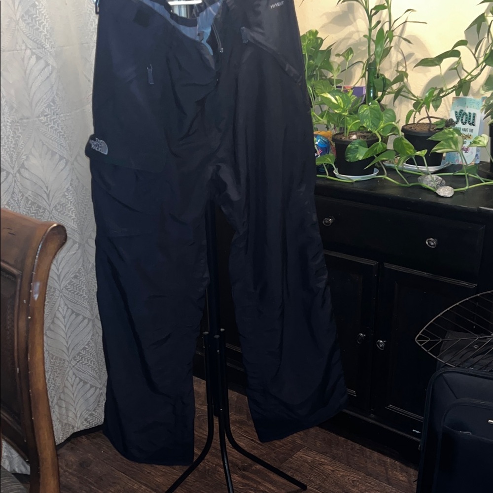 The North Face Men's Navy Cargo Pants
